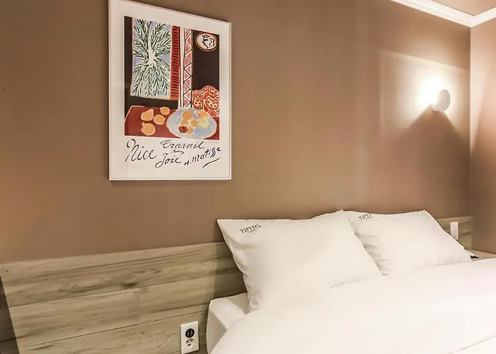 Tinto Station Hotel 2*
