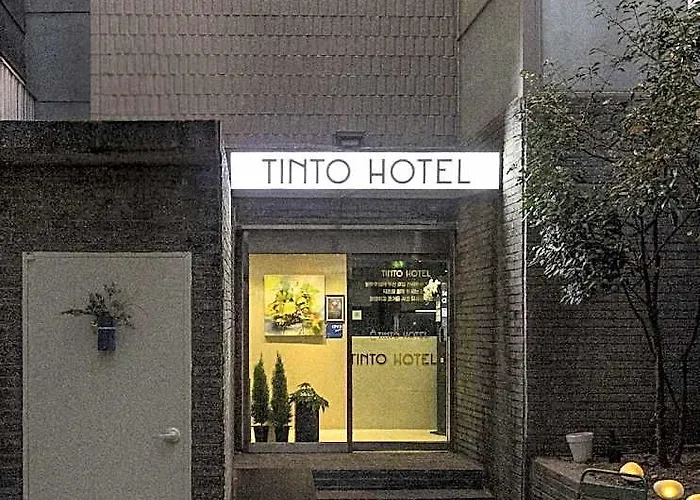 Hotel Tinto Station 2*