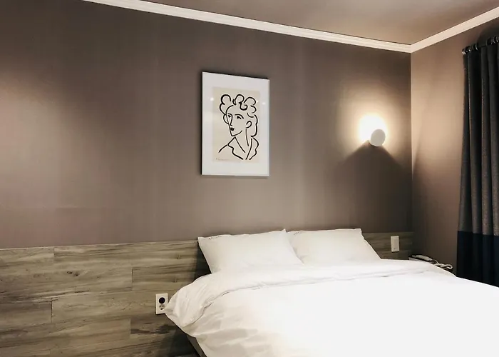 Tinto Station Hotel